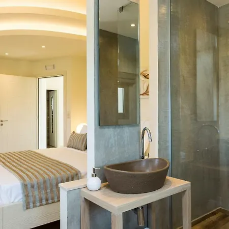 Aelia Residence, Wellness & Leisure With Heated Pool, By Thinkvilla * سْكاليتا
