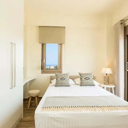 Aelia Residence, Wellness & Leisure With Heated Pool, By Thinkvilla سْكاليتا