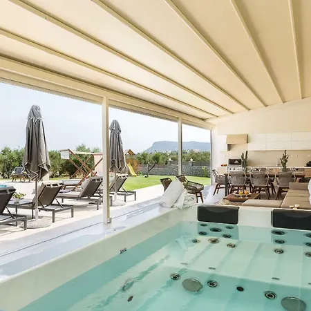 Aelia Residence, Wellness & Leisure With Heated Pool, By Thinkvilla سْكاليتا