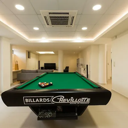 Aelia Residence, Wellness & Leisure With Heated Pool, By Thinkvilla * سْكاليتا